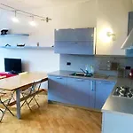 The Poet Bay - With Pool Apartamento *