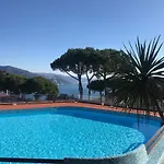 The Poet Bay - With Pool Rapallo