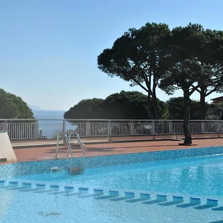 The Poet Bay - With Pool Apartment Rapallo