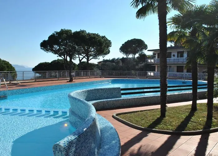 The Poet Bay - With Pool Rapallo