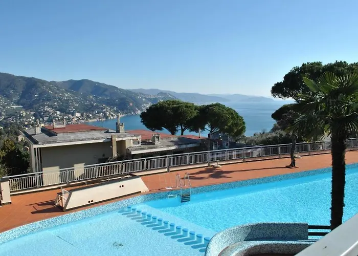 The Poet Bay - With Pool *