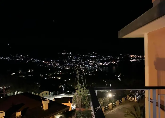 Διαμέρισμα The Poet Bay - With Pool